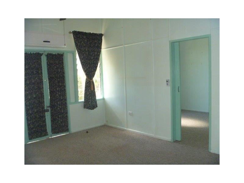 45 Skene Street, Bowen QLD 4805