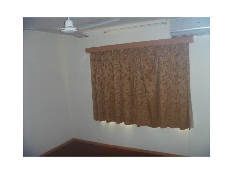 16 Korah Street, Bowen QLD 4805