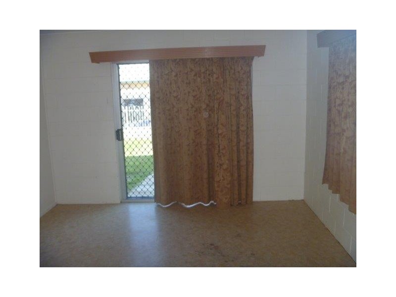 16 Korah Street, Bowen QLD 4805