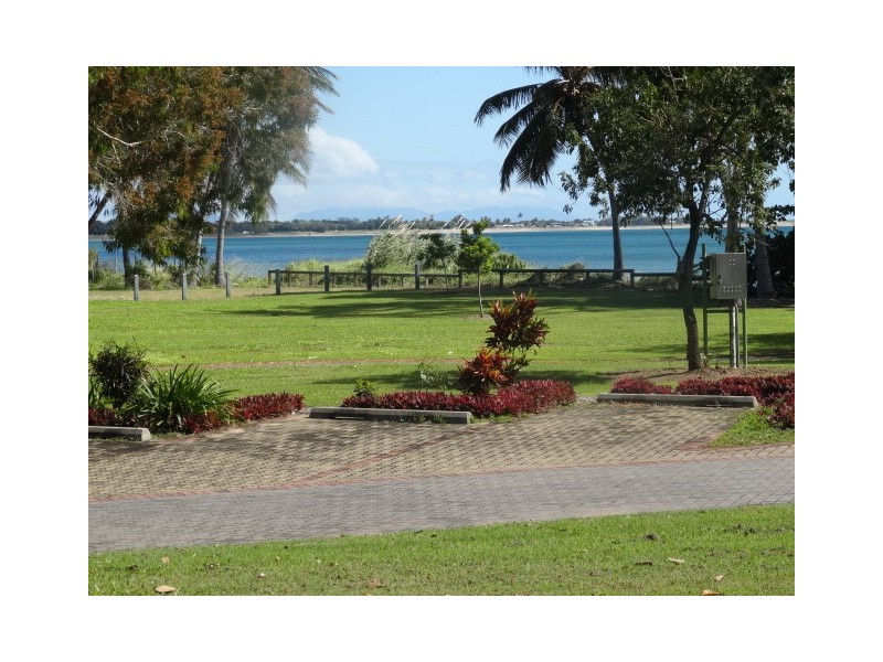 7/47 Horseshoe Bay Road, Bowen QLD 4805