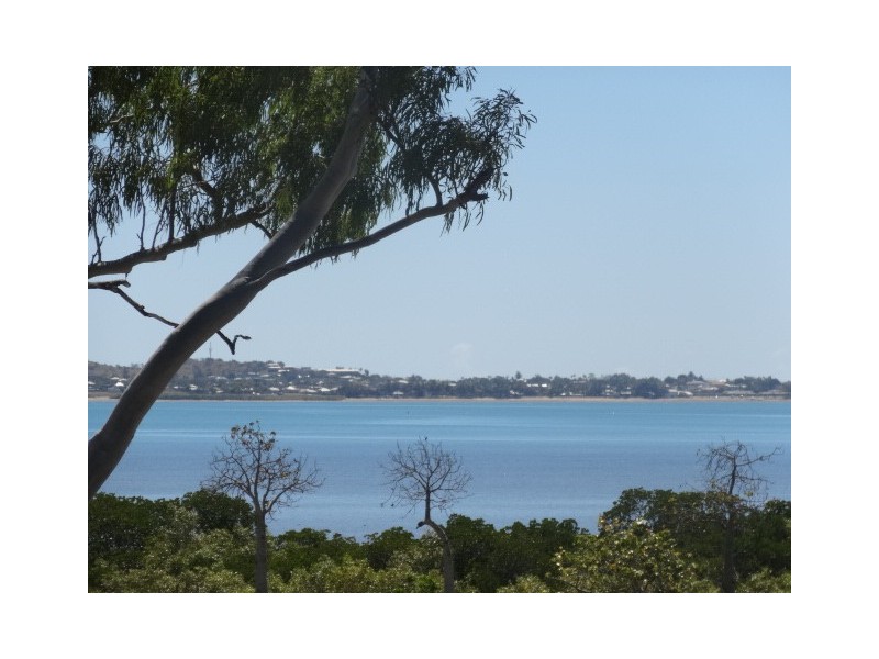 19 Marine Parade, Bowen QLD 4805