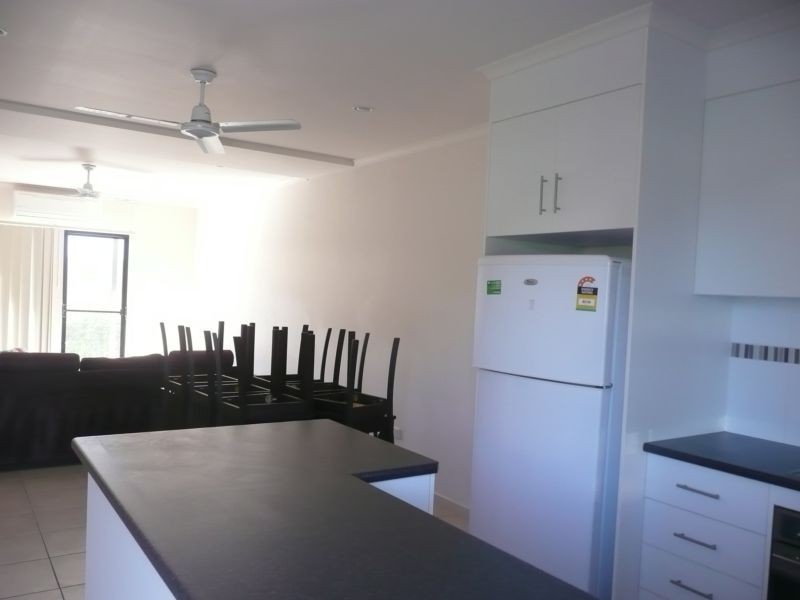 2/34 Poole Street, Bowen QLD 4805