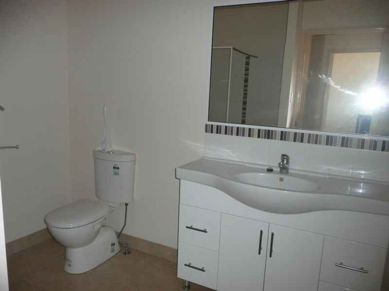 2/34 Poole Street, Bowen QLD 4805