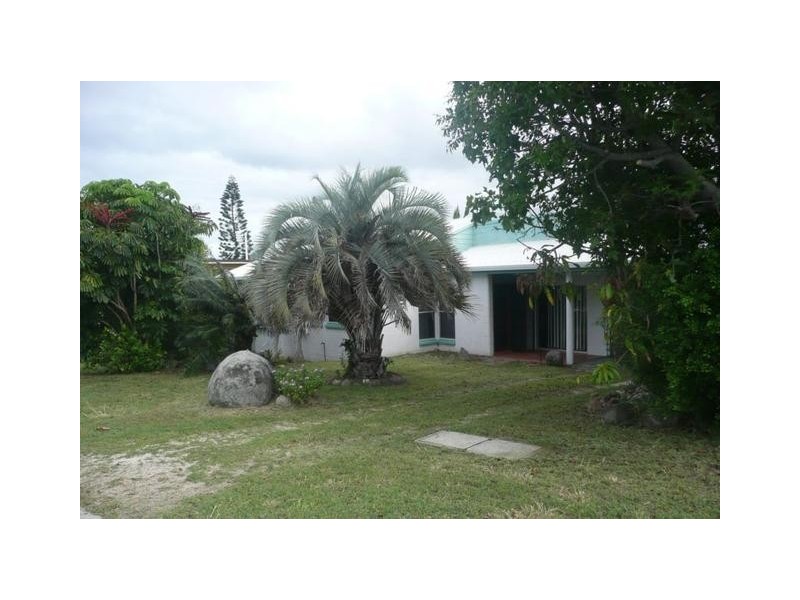 24 Casuarina Street, Bowen QLD 4805