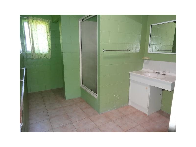24 Casuarina Street, Bowen QLD 4805