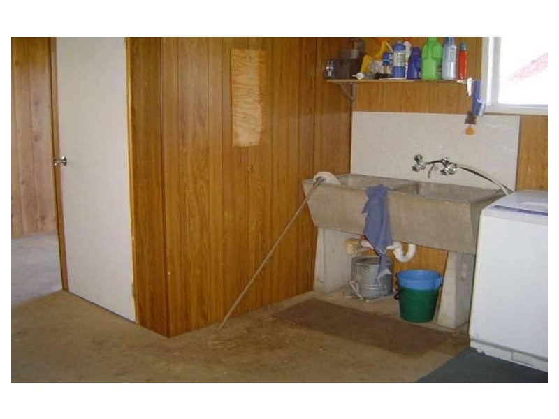 9 Ninth Avenue, Collinsville QLD 4804