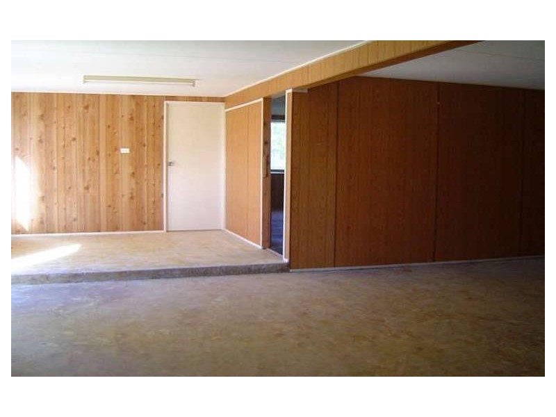 9 Ninth Avenue, Collinsville QLD 4804