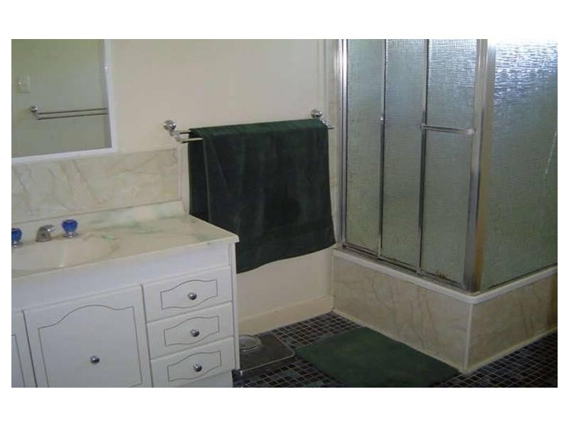 9 Ninth Avenue, Collinsville QLD 4804