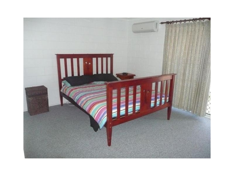 1/108 Herbert Street, Bowen QLD 4805