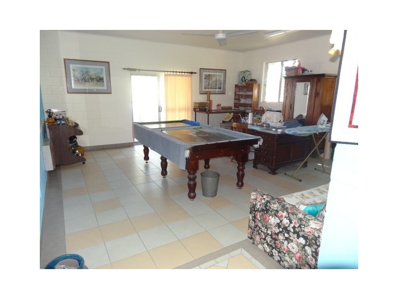 9 Sunset Crescent, Bowen QLD 4805