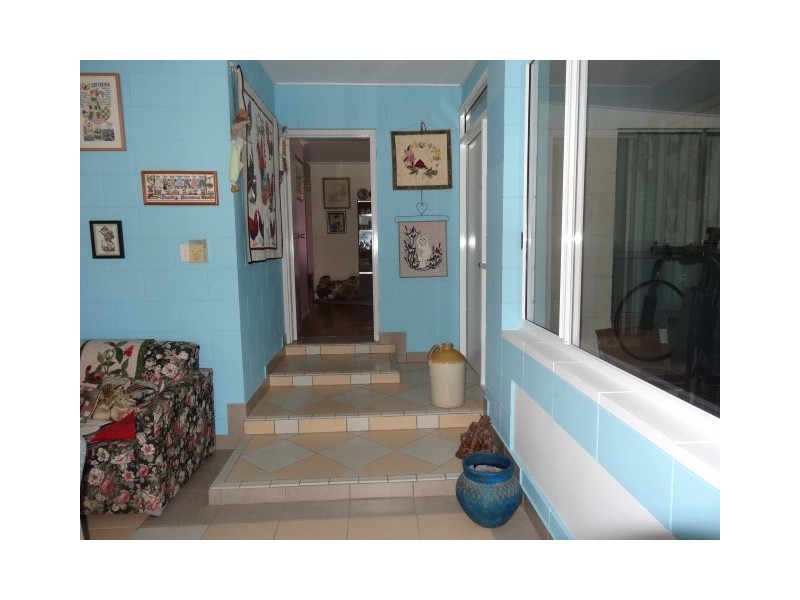 9 Sunset Crescent, Bowen QLD 4805