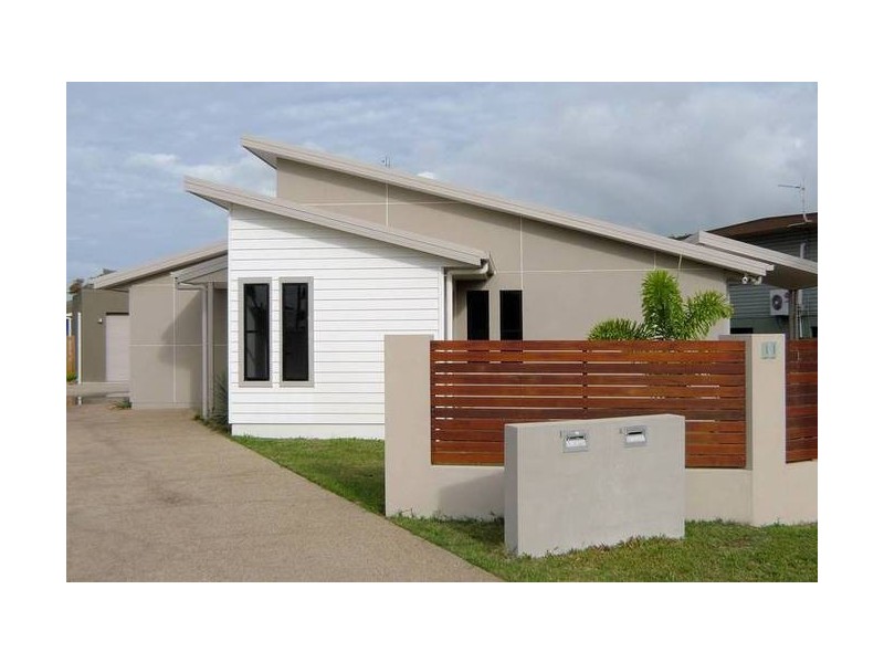 1/11 Field Street, Bowen QLD 4805