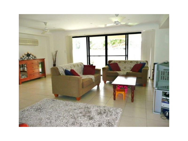 10 Summer Place, Bowen QLD 4805