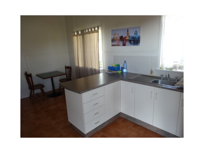 15 Russell Street, Bowen QLD 4805