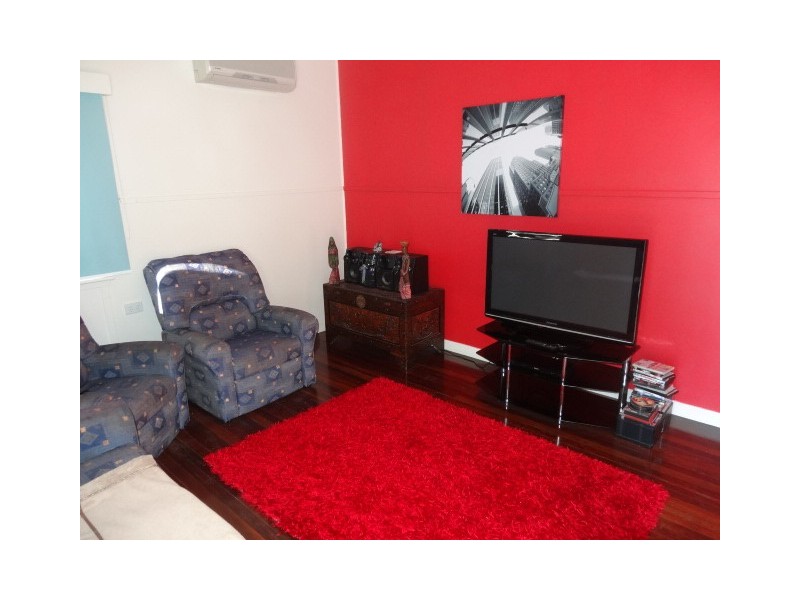 15 Russell Street, Bowen QLD 4805
