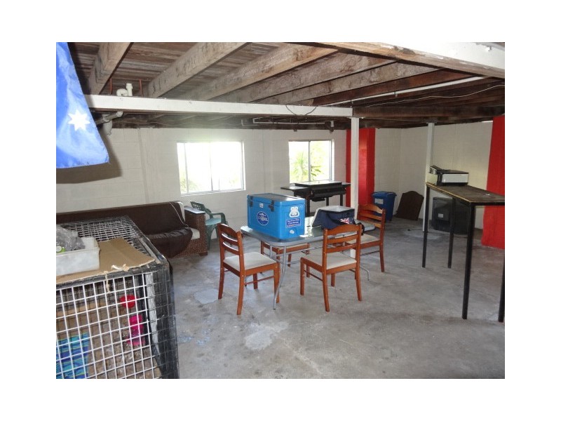 15 Russell Street, Bowen QLD 4805