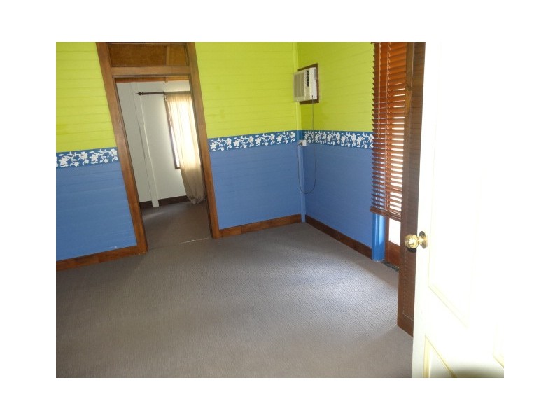 11 Thomas Street, Bowen QLD 4805