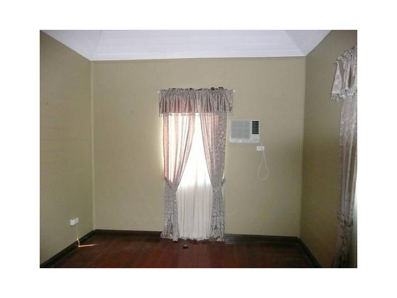 15 Kennedy Street, Bowen QLD 4805