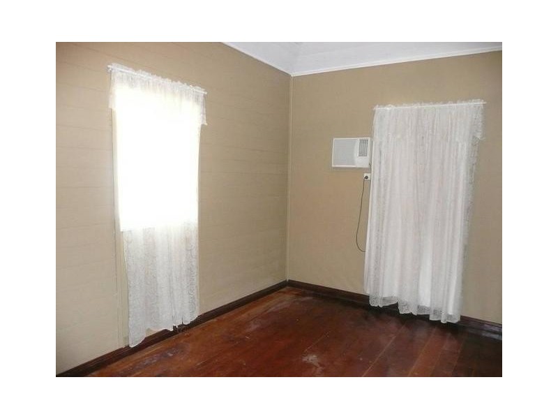 15 Kennedy Street, Bowen QLD 4805