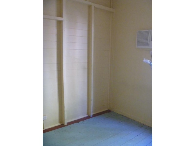 15 Kennedy Street, Bowen QLD 4805