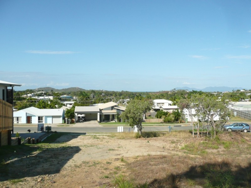 7 Allan Place, Bowen QLD 4805