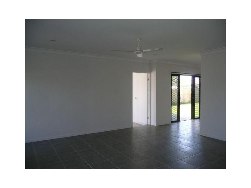 8 Nautilus Street, Bowen QLD 4805