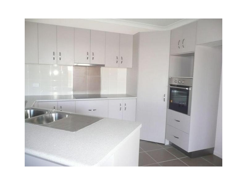 8 Nautilus Street, Bowen QLD 4805