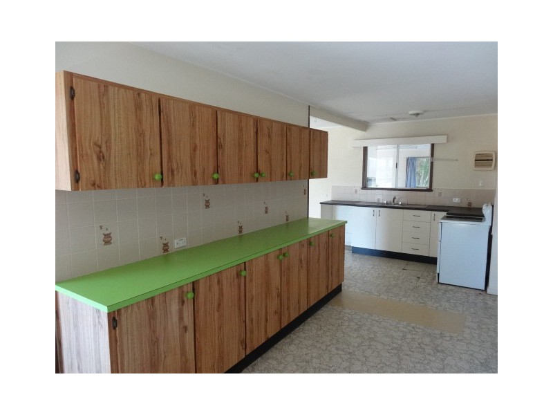 17 Marshall Street, Bowen QLD 4805