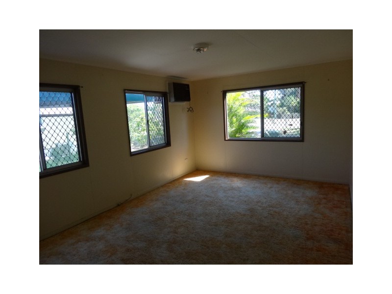 17 Marshall Street, Bowen QLD 4805