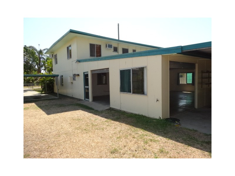 17 Marshall Street, Bowen QLD 4805