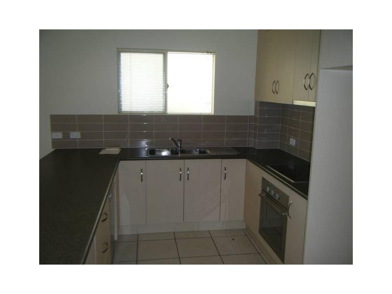 4/1 Murroona Road, Bowen QLD 4805