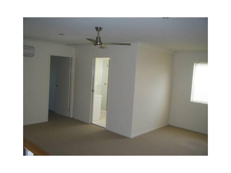 4/1 Murroona Road, Bowen QLD 4805