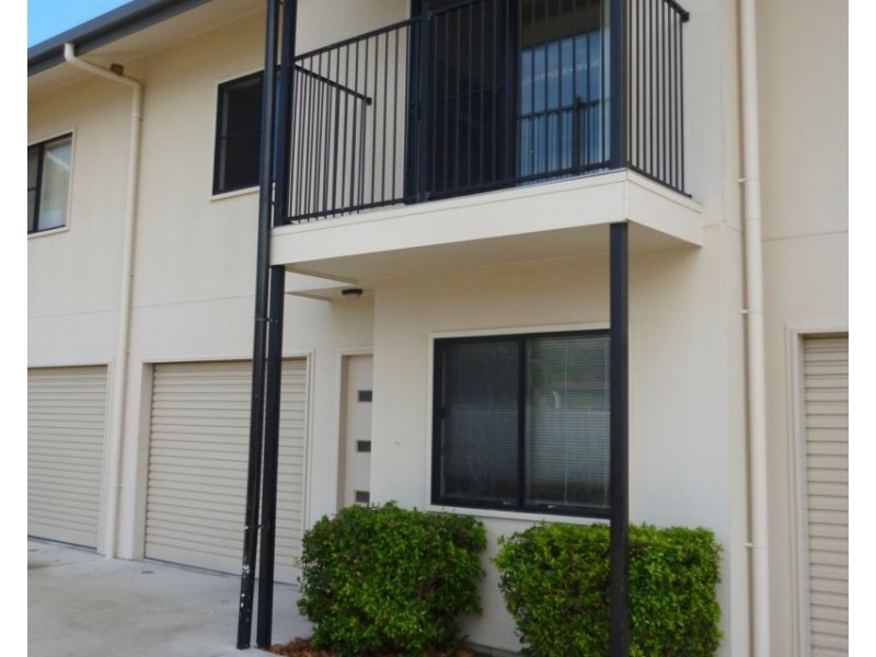 2/34 Poole Street, Bowen QLD 4805
