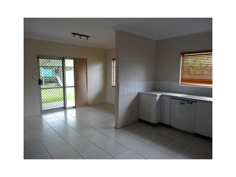 1 Gloucester Street, Bowen QLD 4805