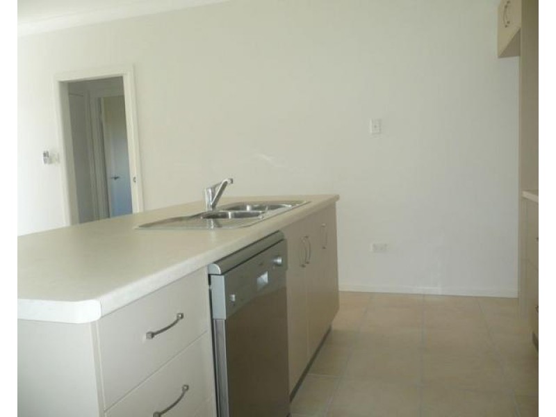 5 Sixth Close, Seabreeze Estate, Bowen QLD 4805 Lawtos Barefoot Real