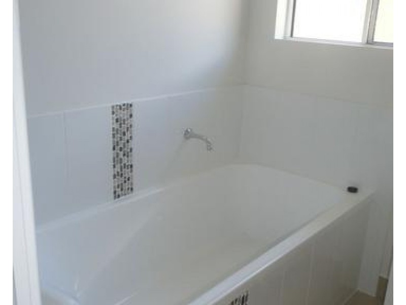 5 Sixth Close, Seabreeze Estate, Bowen QLD 4805