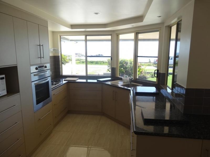 17 Bluewater Parade, Bowen QLD 4805