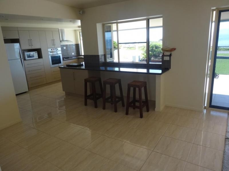 17 Bluewater Parade, Bowen QLD 4805