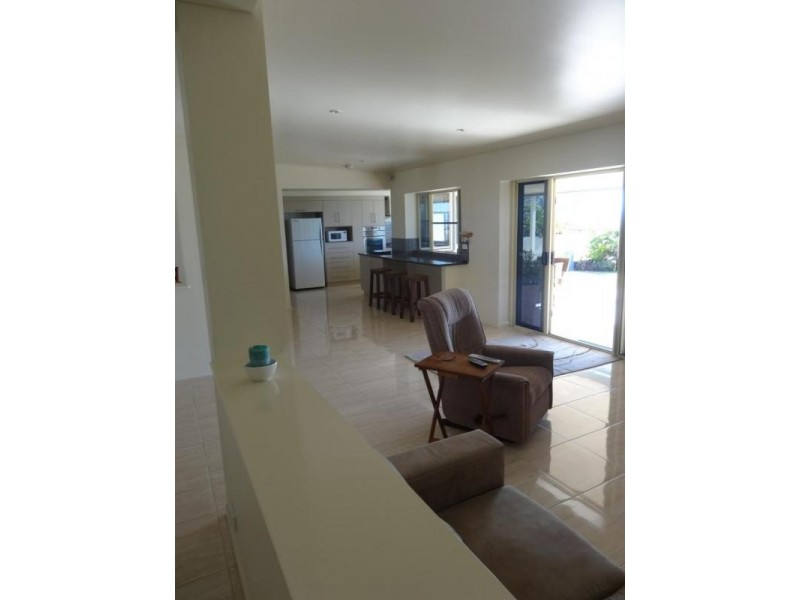 17 Bluewater Parade, Bowen QLD 4805