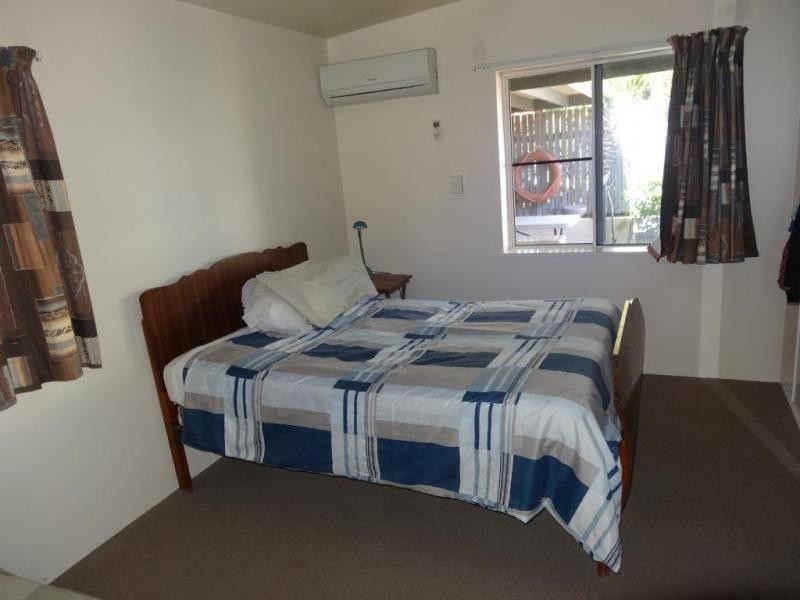17 Bluewater Parade, Bowen QLD 4805