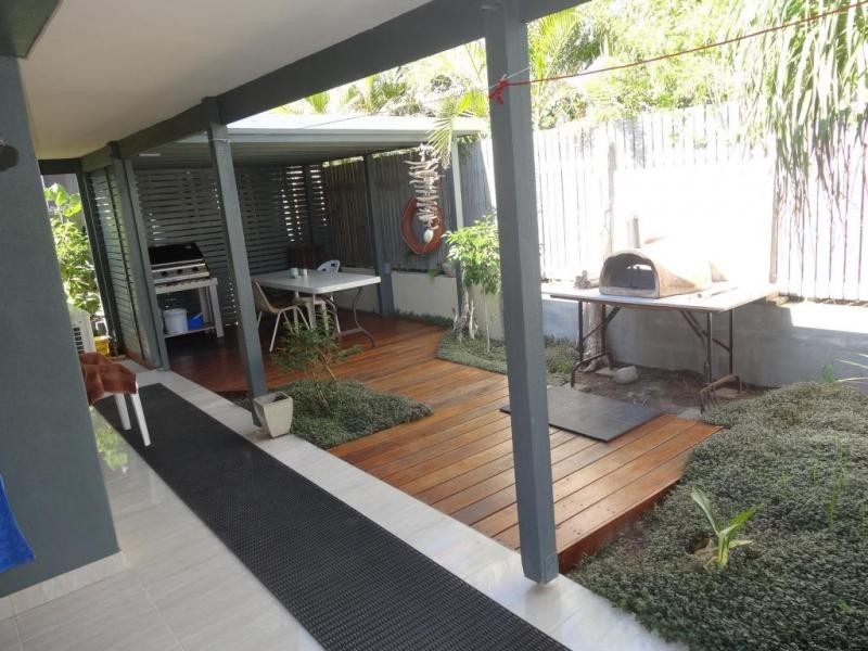 17 Bluewater Parade, Bowen QLD 4805