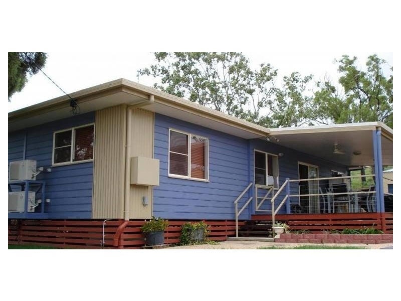 22 Macarthur STREET, Collinsville QLD 4804