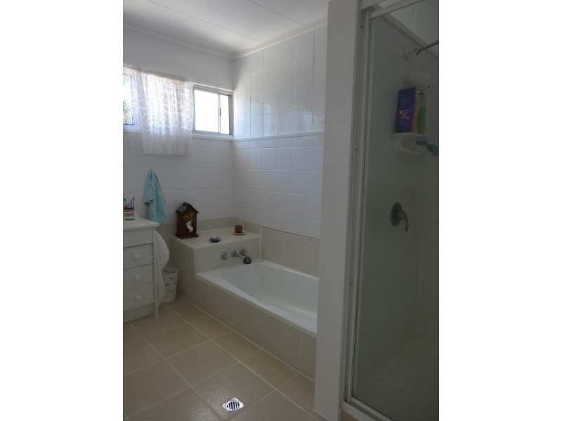 93 Gregory Street, Bowen QLD 4805