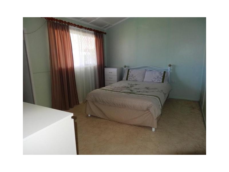 120 Herbert Street, Bowen QLD 4805