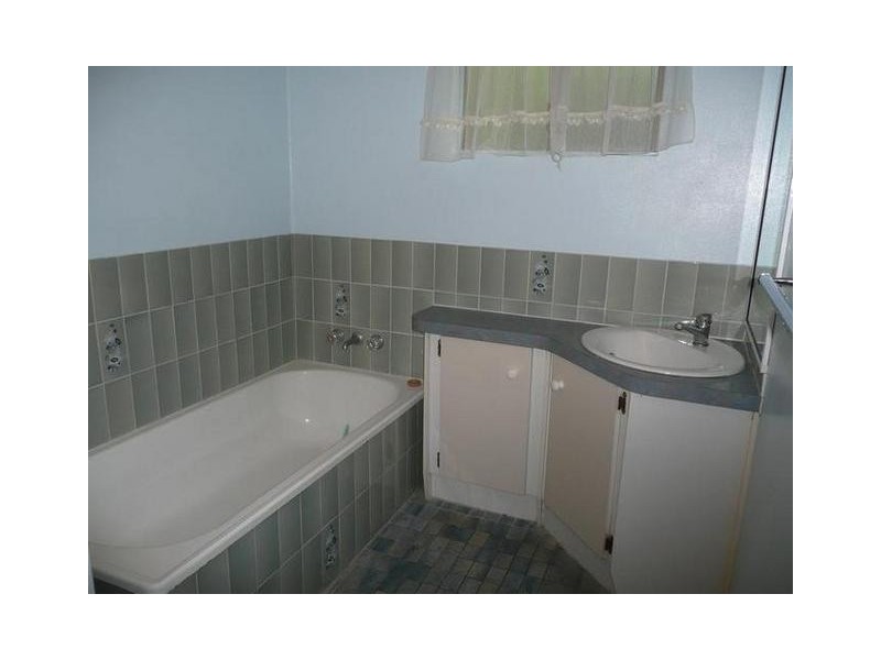 2/16 Avicennia Street, Bowen QLD 4805