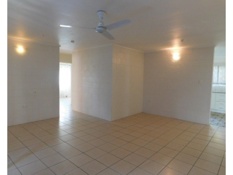 37 Gloucester Street, Bowen QLD 4805