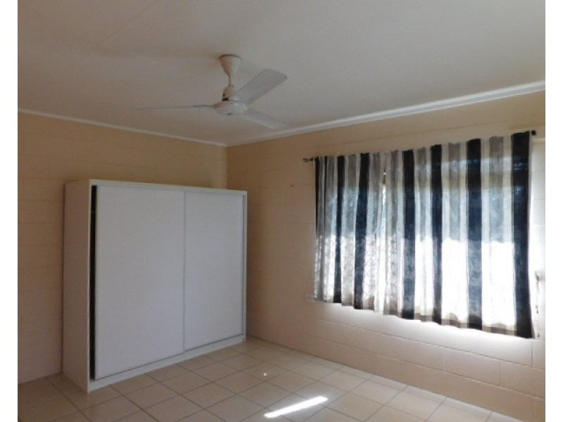 37 Gloucester Street, Bowen QLD 4805