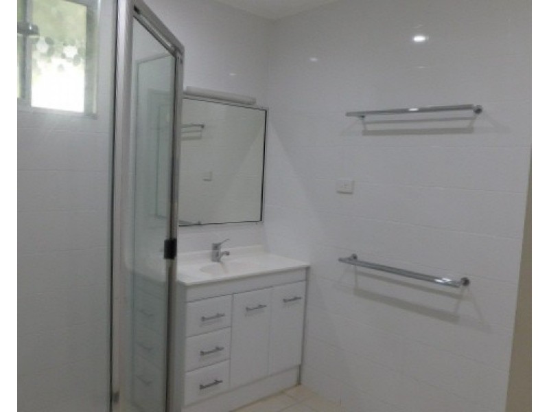 37 Gloucester Street, Bowen QLD 4805