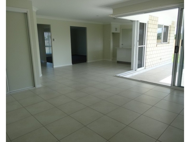 34 Lucinda Place, Bowen QLD 4805