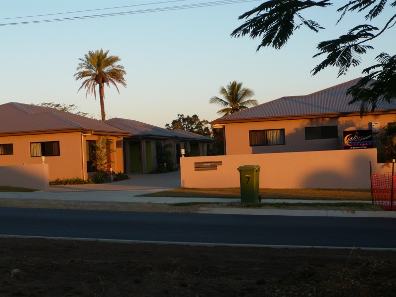11 Kennedy Street, Bowen QLD 4805